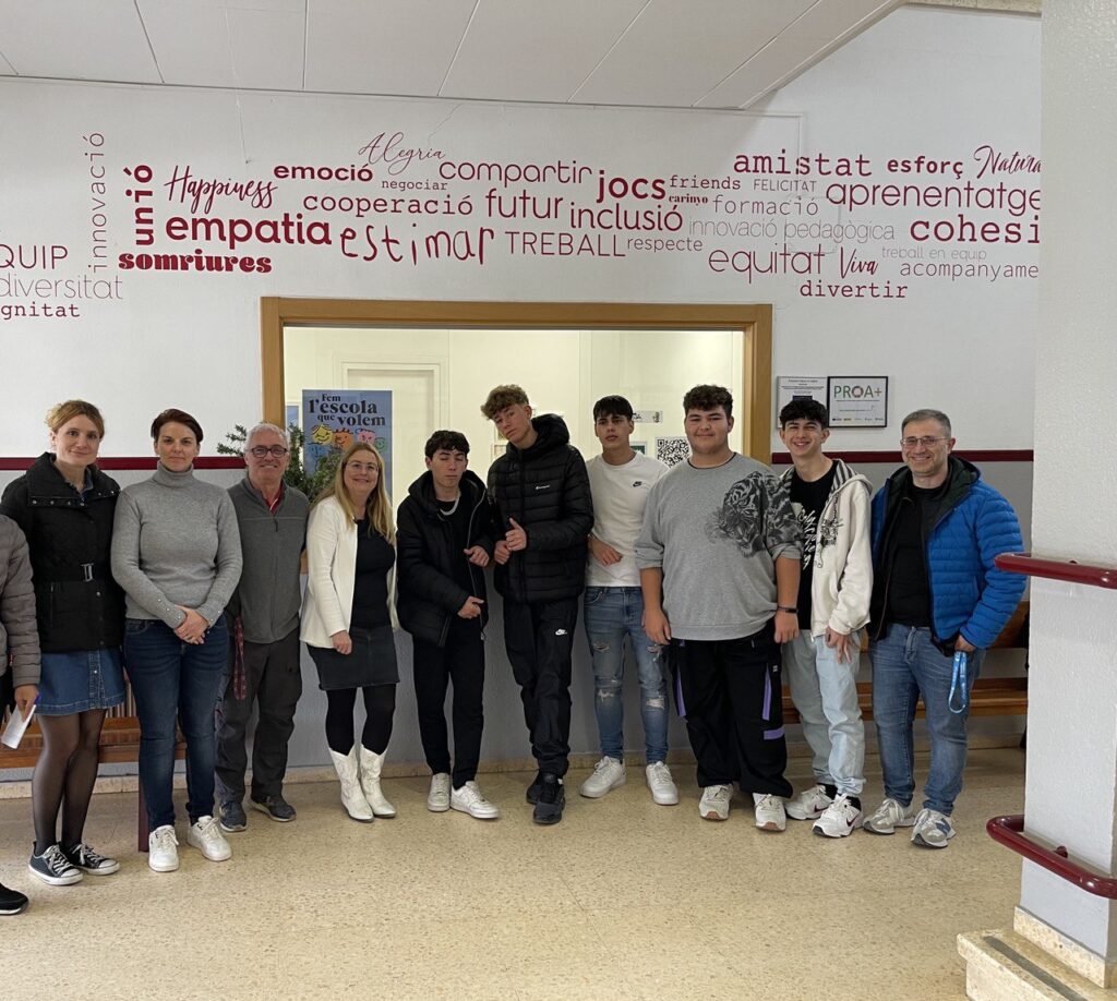 Sortida pel municipi dels alumnes de la FP bàsica | Institut Antoni Ballester
