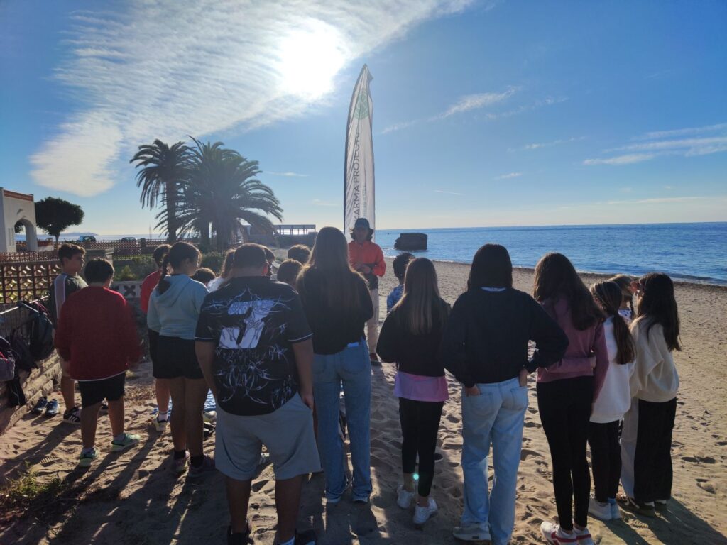 Recollim, classifiquem i protegim la nostra platja de la Pixerota. | Institut Antoni Ballester