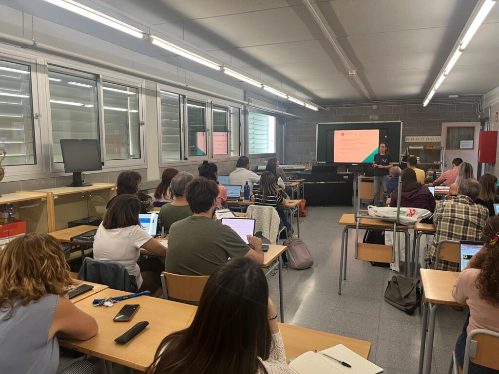 Coneix l'Institut Antoni Ballester, centre públic de Mont-roig del Camp. Descobreix el projecte educatiu, les instal·lacions, els estudis i la vida del centre.