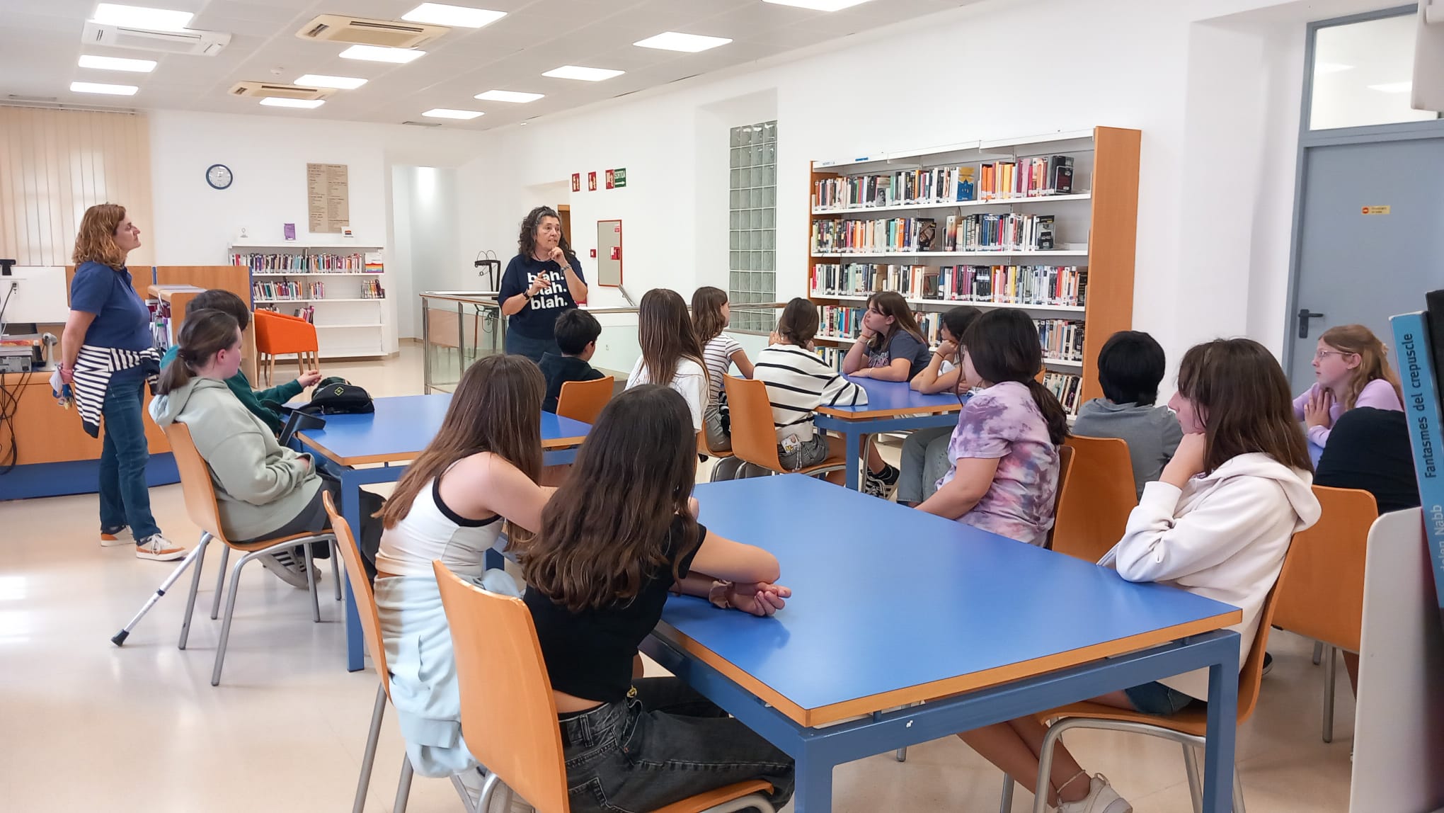 Visitem la biblioteca Joan Miró | Institut Antoni Ballester